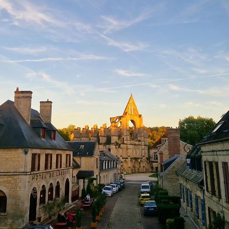 Hotel De L'Abbaye De Longpont Екстер'єр фото